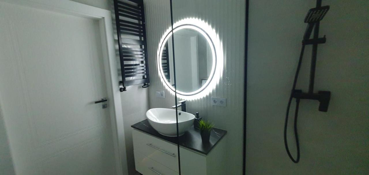 Better Place Modern Port Praski Apartment Warsaw Ngoại thất bức ảnh